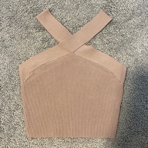 ARITZIA | Babaton Sculpt Knit Criss Cross Cropped Tank - Picture 1 of 3